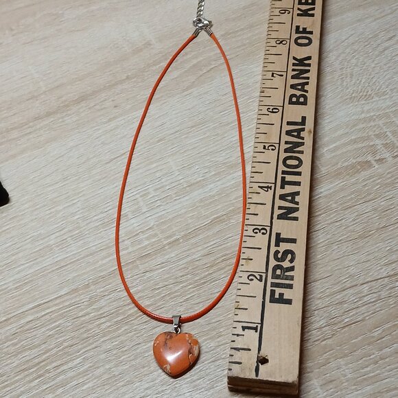 NWOT Fashion Necklace Orange Patterned Heart Pendant Jewelry #31 - Picture 5 of 7